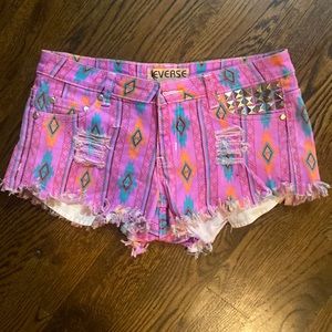 Reverse Short Shorts